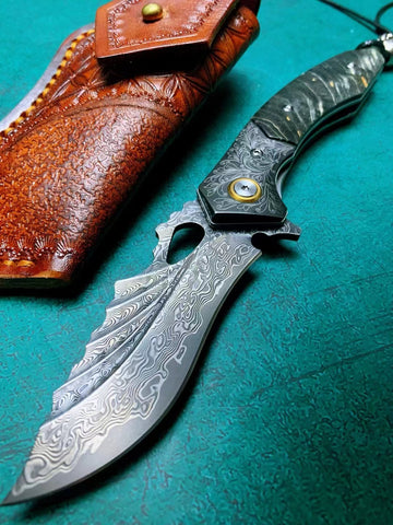 Nightshade Damascus Steel Knife